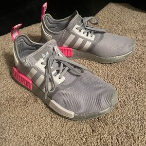 Adidas Women’s Gray and Pink Athletic Shoes Size 6